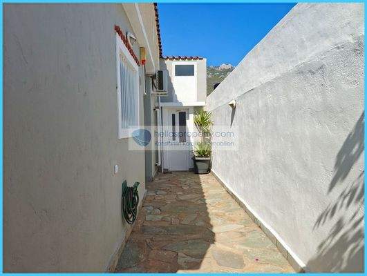 96662f9e242443cf84a8e478b4a7d431-original