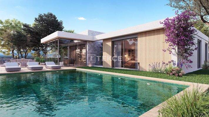 Sea-View Detached Villas with Large Gardens in Urla, İzmir