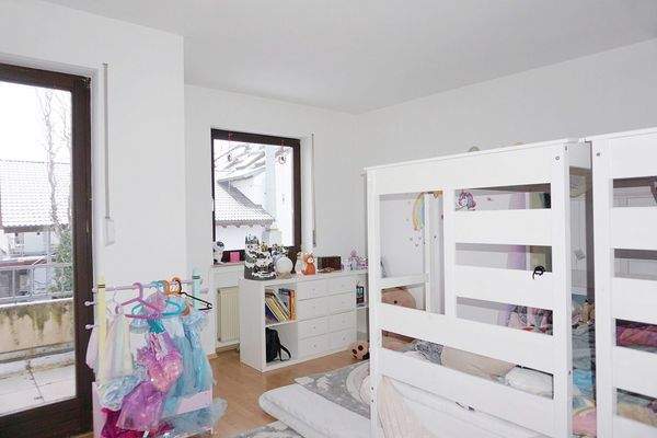 Schlafzimmer 3 mit Balkon