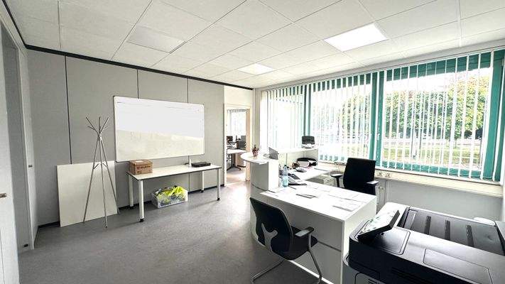 Büroraum 1 - Fenster 