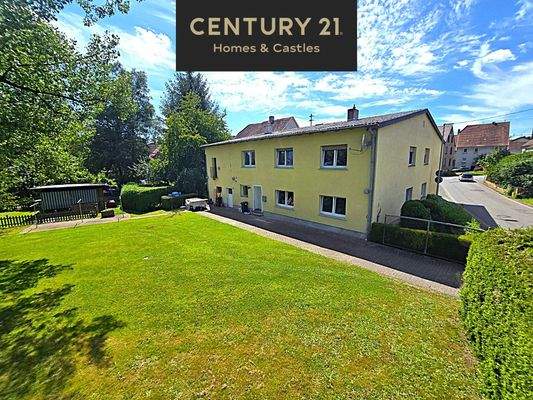 Rückseite des Hauses mit Gartenbereich