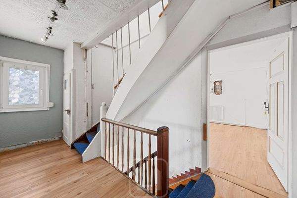 1. OG I Flur | Treppenhaus 