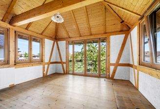 Wohnzimmer mit Blick zum Garten