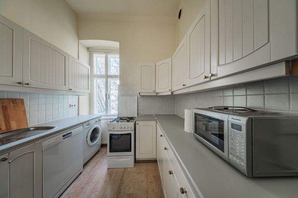 7c4e3e07-e0a4-4f94-b1e9-282b8bd12c47