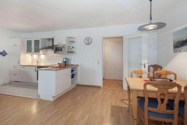 Küche mit Essbereich