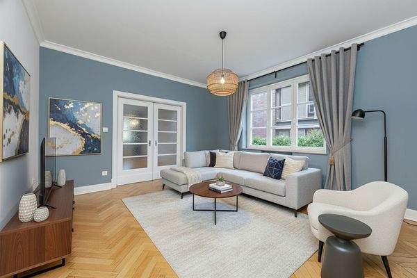 Gemütliches Wohnzimmer, Mittelzimmer