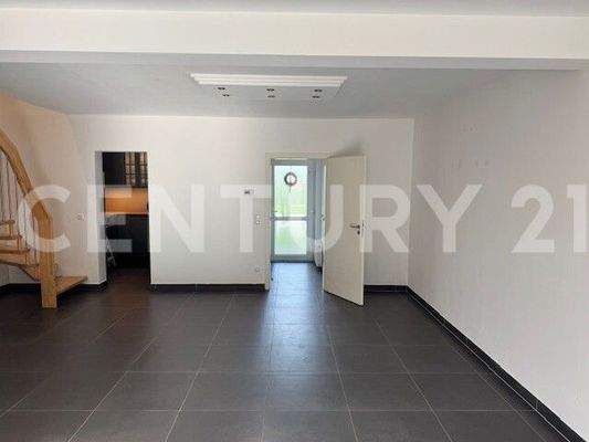 Wohnzimmer Blick zum Ausgang