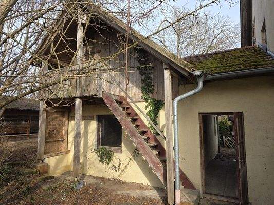 Hinteransicht Garage mit Ausbau