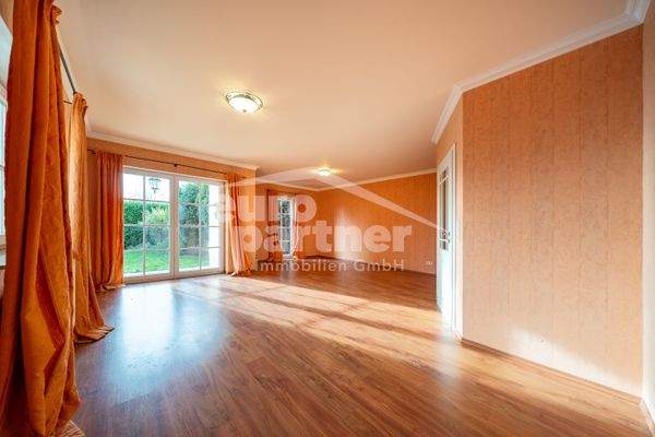 Wohnzimmer, Ansicht II (EG)