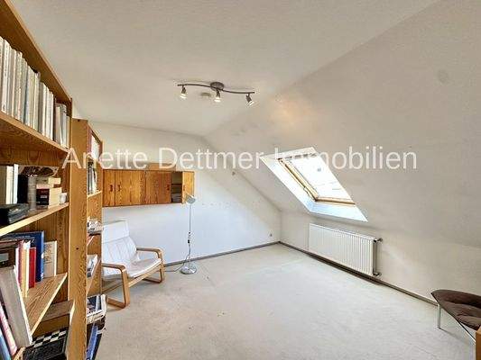 14 Obergeschoss Zimmer 1