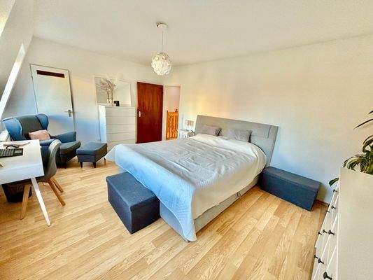 RAT_H33_Schlafzimmer3_DG