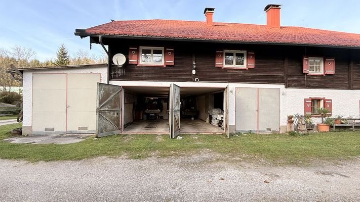 hohe Garagenzufahrten