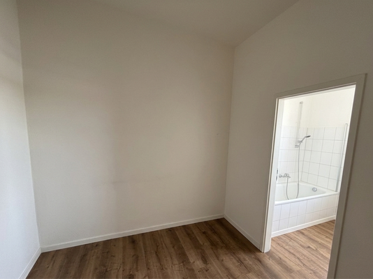 Durchgangszimmer - KI bearbeitet