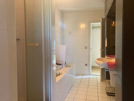 Badezimmer EG 