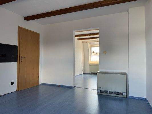 2. OG Küche mit Blick ins Esszimmer