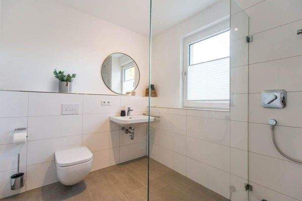 Echtglas-Duschabtrennung