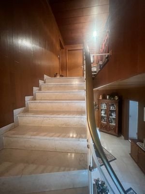 Treppe von EG zu DG