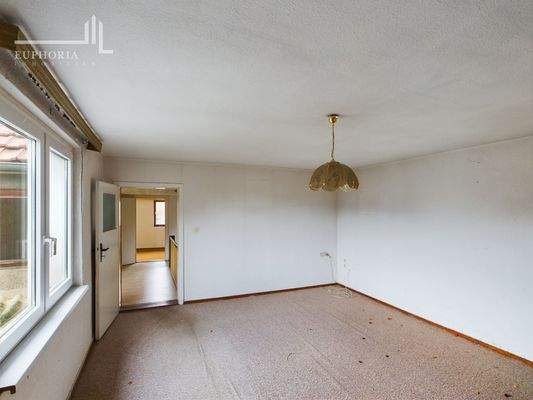 CAM03352G0-PR0039-STILL021