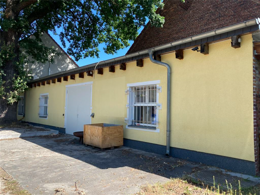 Außenansicht Gewerbehalle