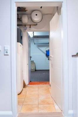 direkte Zugang HWR - Garage 