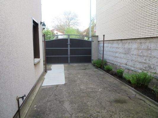 Hof als Stellplatz möglich