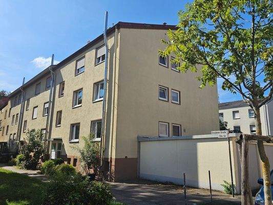 Ansicht von Nordosten mit Zugang zum Grundstück(0)~4