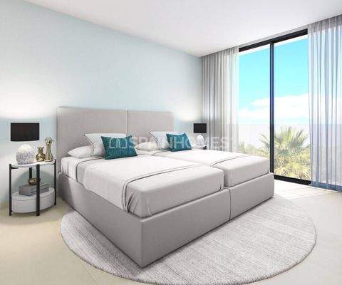 Detached Houses with Private Pools in Estepona Málaga