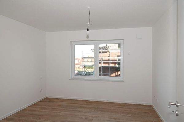 geräumiges Schlafzimmer 