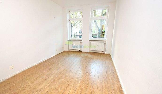 Großes Kinderzimmer – heller Raum mit viel Platz zum Spielen und Lernen