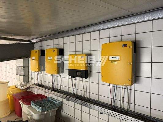 hohe Stromversorgung und PV