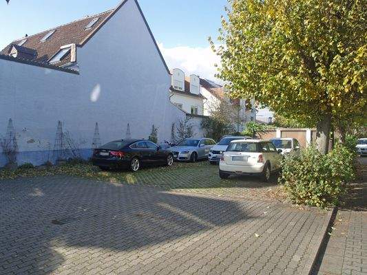 Angrezender Parkplatz