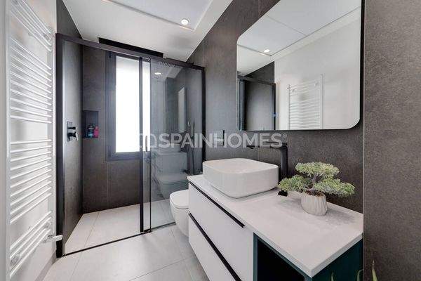 Stylish 3-Bedroom Houses in a Golf Resort in Pilar de la Horadada