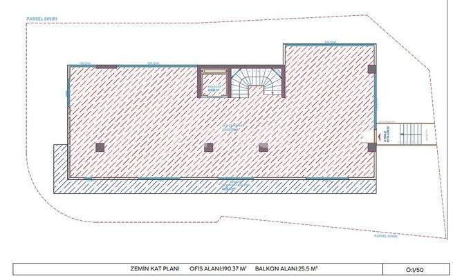 Business Center Near Metro on Busy Street in Üsküdar Istanbul