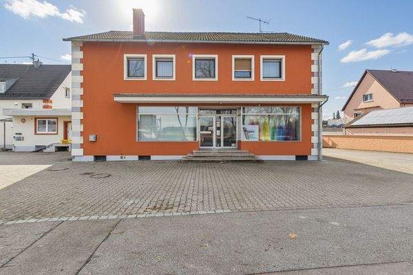 Wohn- und Geschäftshaus