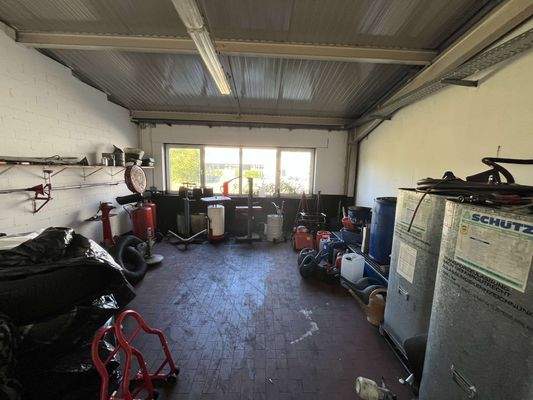 59b69658-fa6b-4503-a095-2c4ce3a049d3-1849368086