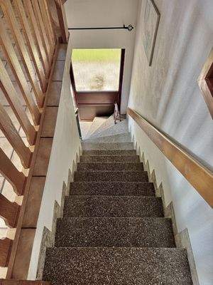 Treppe ins 1. OG