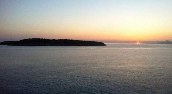 Touristische Apartments direkt am Meer und an der Strandpromenade von Agios Nikolaos