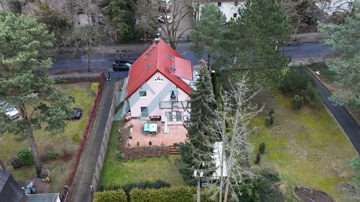 Haus und Grundstück
