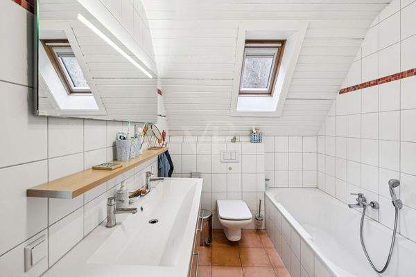 Hauptbad im Dachgeschoss