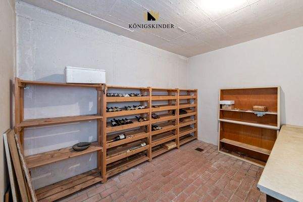 und inhaltsvollem Naturkeller...