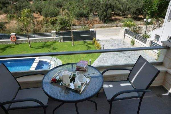 Stone Villa For Sale - Almirida A2 21.jpg