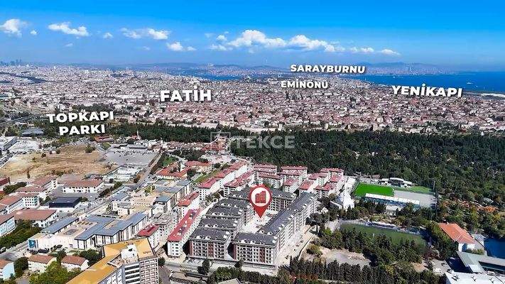 Apartments in Complex Close to Transportation in İstanbul Zeytinburnu