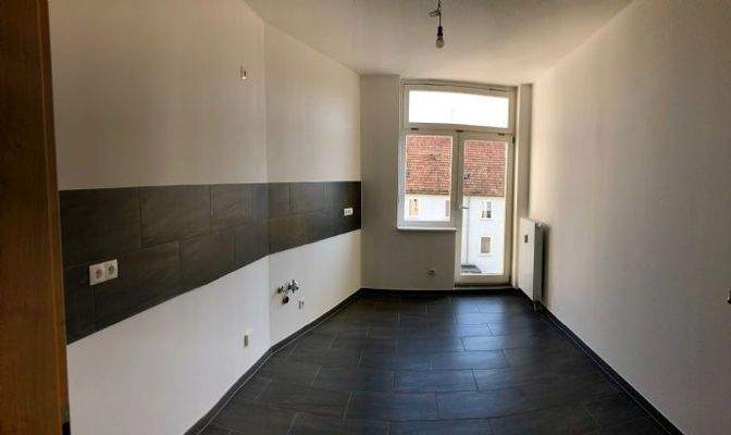 Küche mit Zugang Balkon