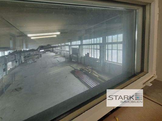 Durchsicht zur Halle.jpg