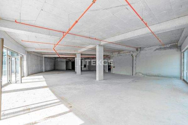 Commercial Property in Antalya Aksu Near Artery in Viva Defne Project