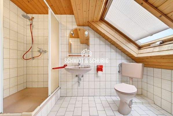 Badezimmer Dachgeschoss