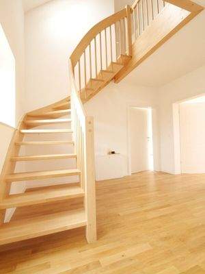 Treppe ins Obergeschoss