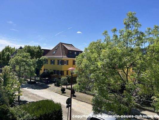 Bild 18 Aussicht Balkon Dachgeschoss Ansicht 2