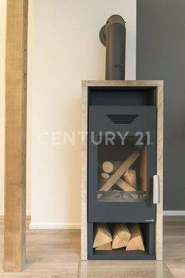 Wohnzimmer mit Kamin