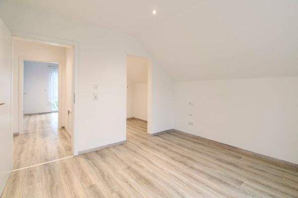 15 SZ mit begehbarem Kleiderraum